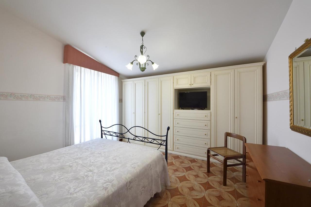 Villa Dafne Mare Fondi Sperlonga ภายนอก รูปภาพ